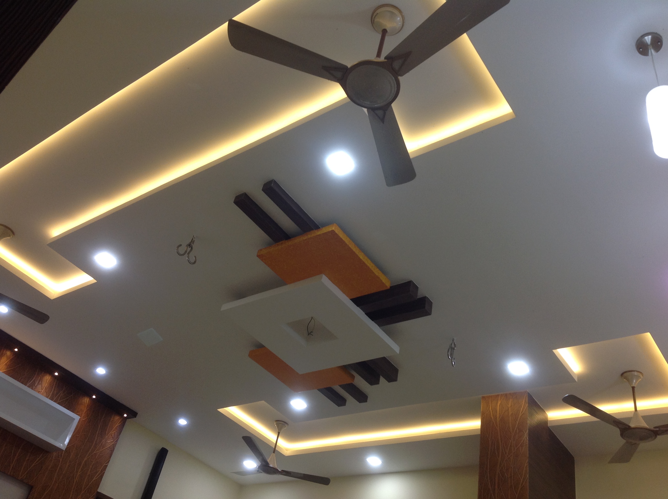 vathani builders Luxury Living Room