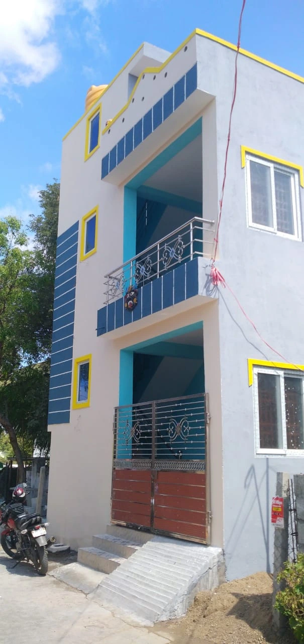 vathani builders Office Building